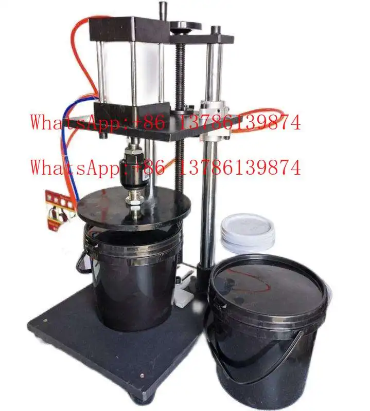 Prasa do uszczelniania pokryw beczek na farby 1-5L, półautomatyczna, do beczek z aluminium i miękkiego plastiku.