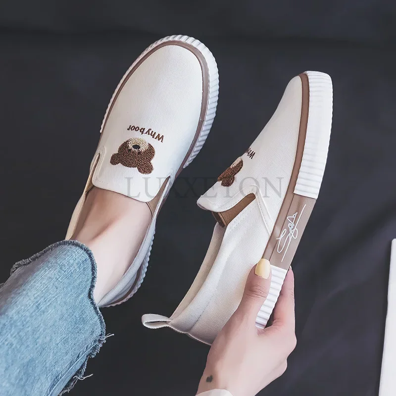 Flat Bottomed Little Bear Low Cut Canvas Shoes for Women Fashion Trend Comfortable and Non Slip Versatile Casual Board Shoes