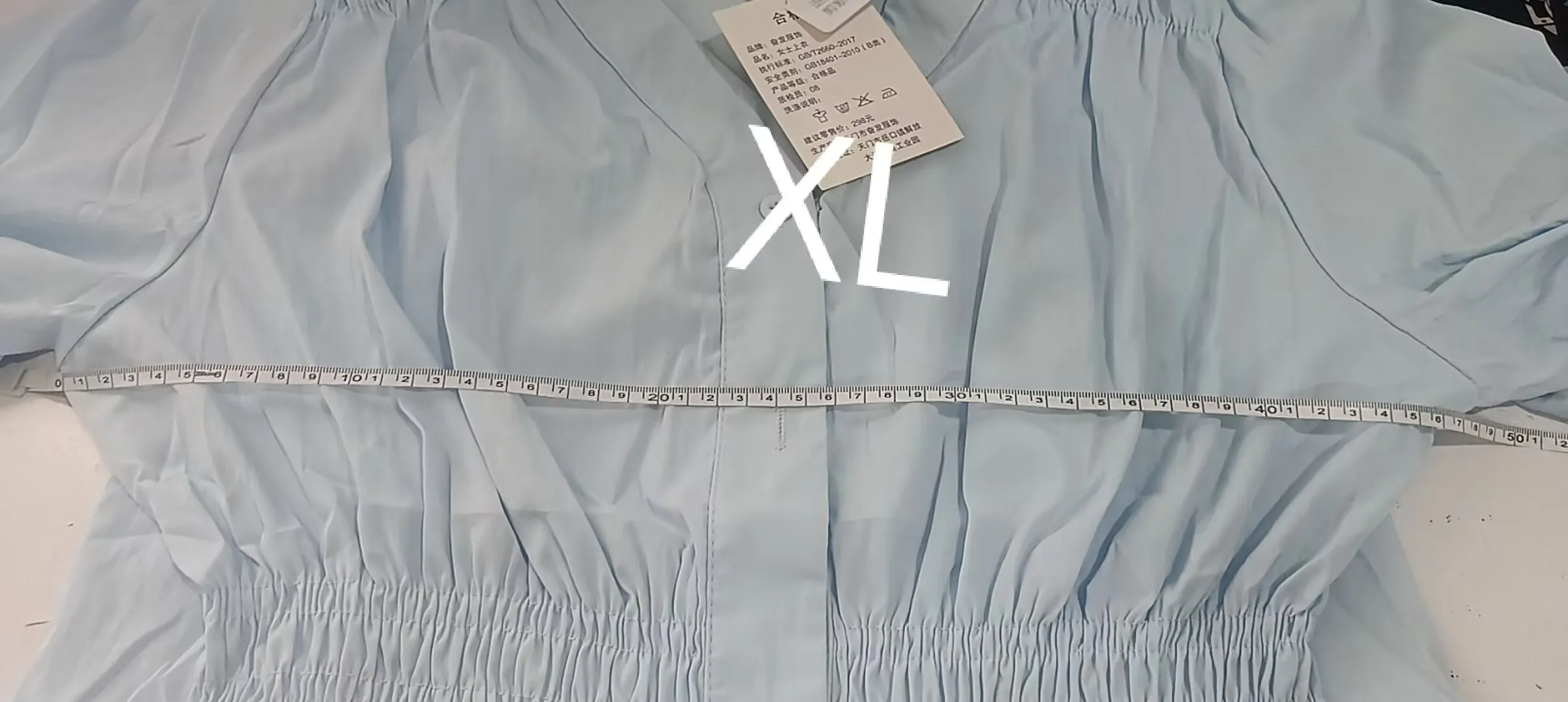 200 Pounds Plus Size Elastische Taille Büro-Damen-Trendhemd und Bluse Einfarbiges Oberteil Damenbekleidung V-Ausschnitt French Chic Basics – Detail 6