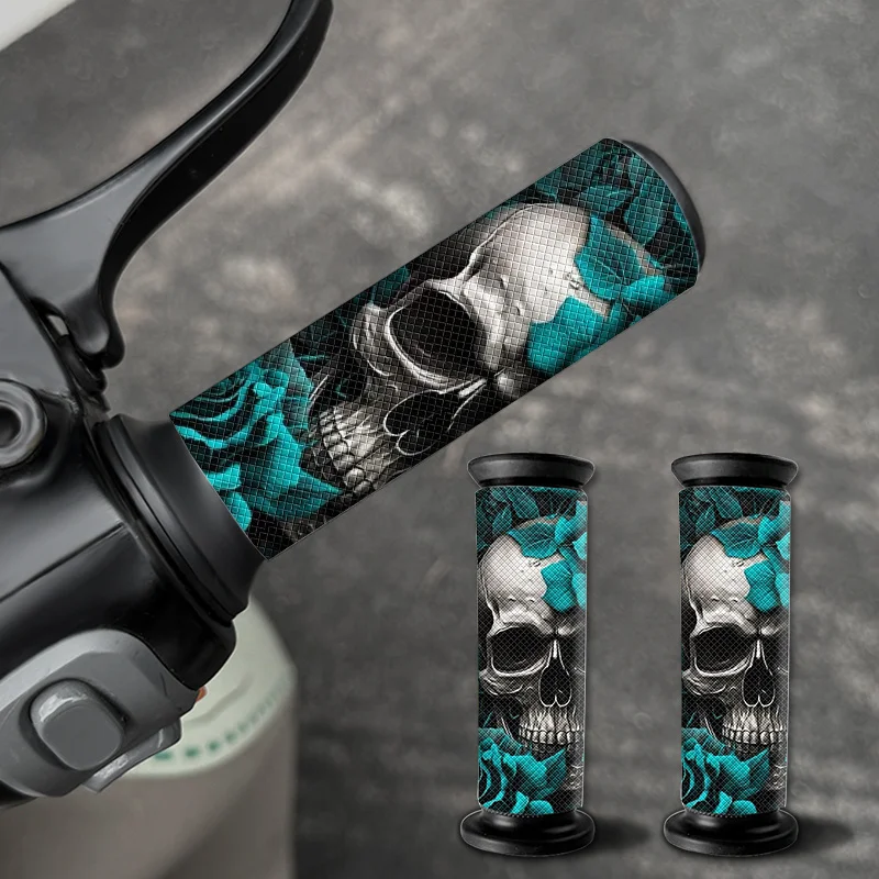 2 Stück einzigartige Totenkopf-Aufkleber mit blauen Rosen für den Motorradlenker, wasserfeste, langlebige Vinyl-Aufkleber für Roller, Fahrrad, Halloween-Dekoration