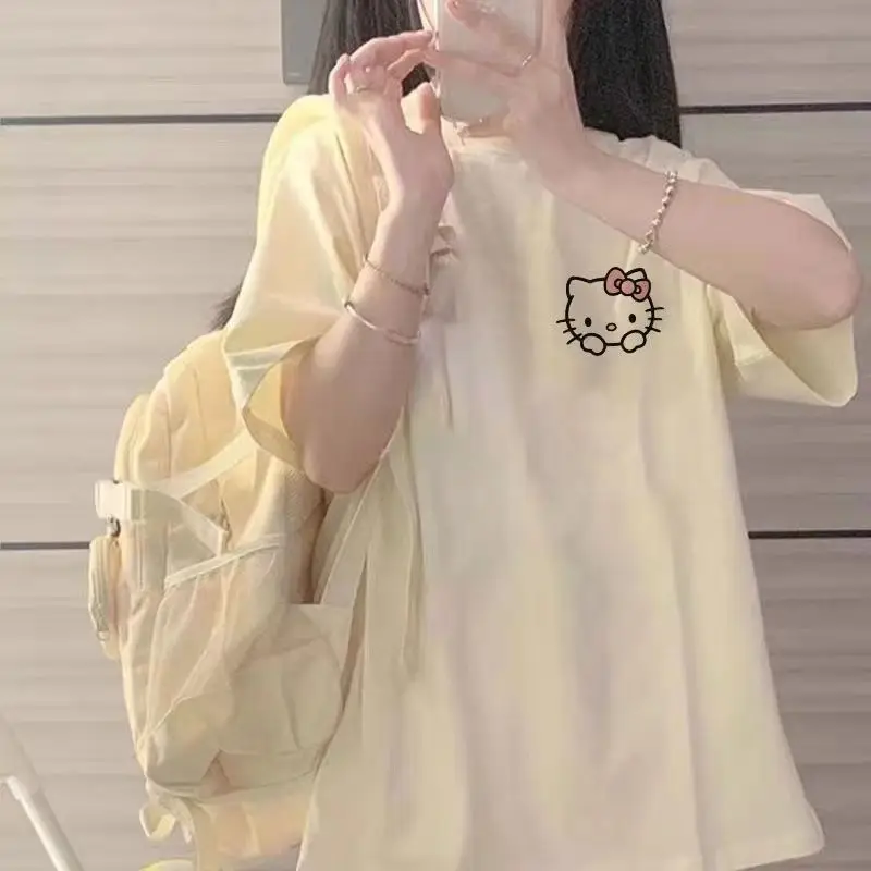 

Летняя повседневная футболка с короткими рукавами «Hello Kitty» для женщин, свободная корейская мода, топ Y2K, одежда Sanrio, уличная футболка, новинка