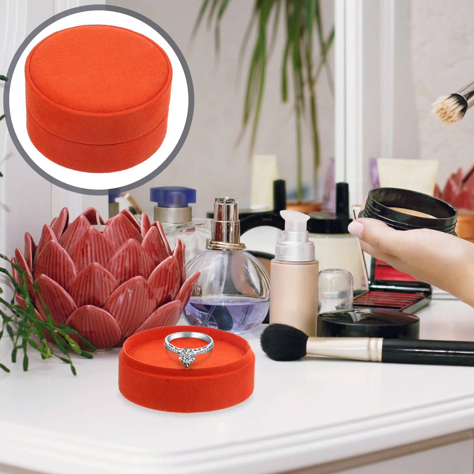 

Round Jewelry Portable ganizer Holder Storage Purple Soft Velvet Material Small Size Round Ring Wrapping Box Gifts