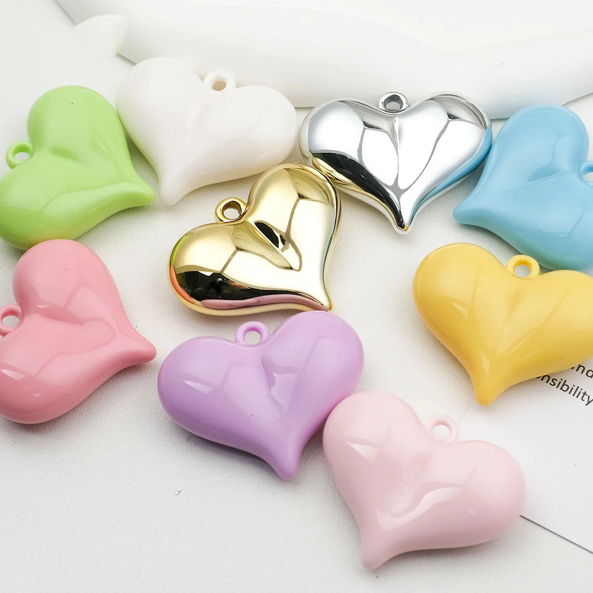 

New Arrival Chunky Necklace Pendant Ornament Accessories Plastic Acrylic Love Heart Shape Charms Beads Fit Jewelry 35*44mm 40pcs
