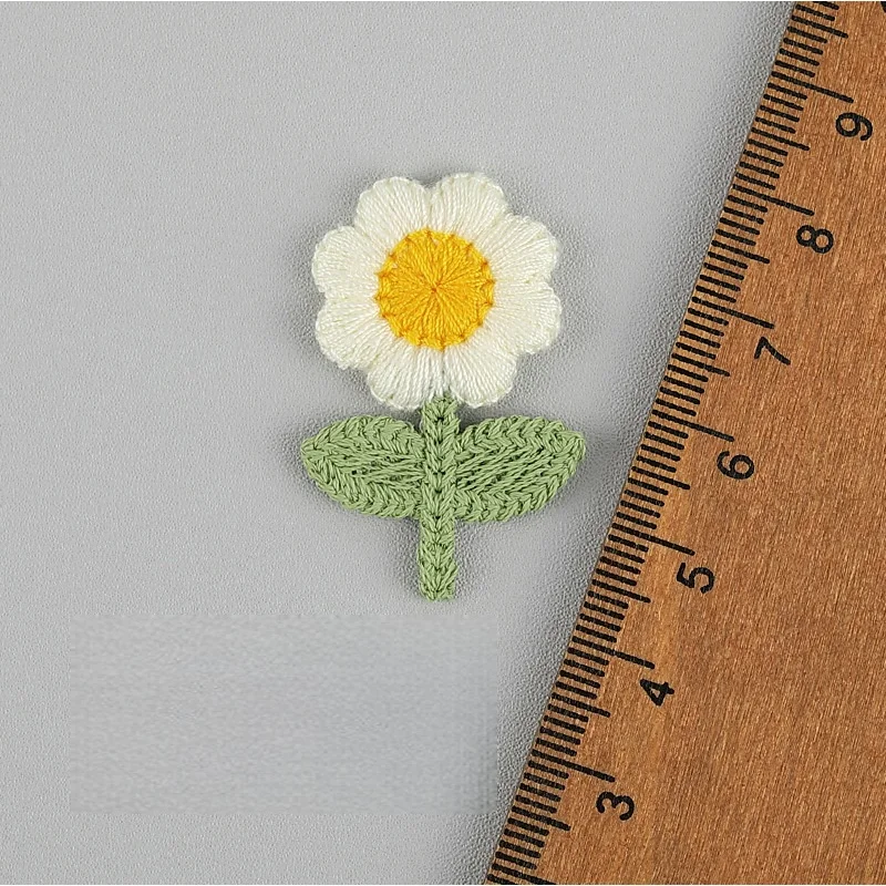 36 Stück, 2,3 x 3,5 cm, bestickte, gehäkelte Blumenapplikationen zum Basteln von Kopfschmuck, Haarnadeln, Dekorationen, Kleidungsstücken und Accessoires. – Detail 7
