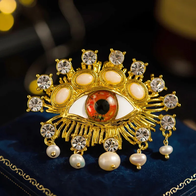 

Europe Vintage Colored Crystal Pearl Eye Brooch Woman Luxury Jewelry Trend
