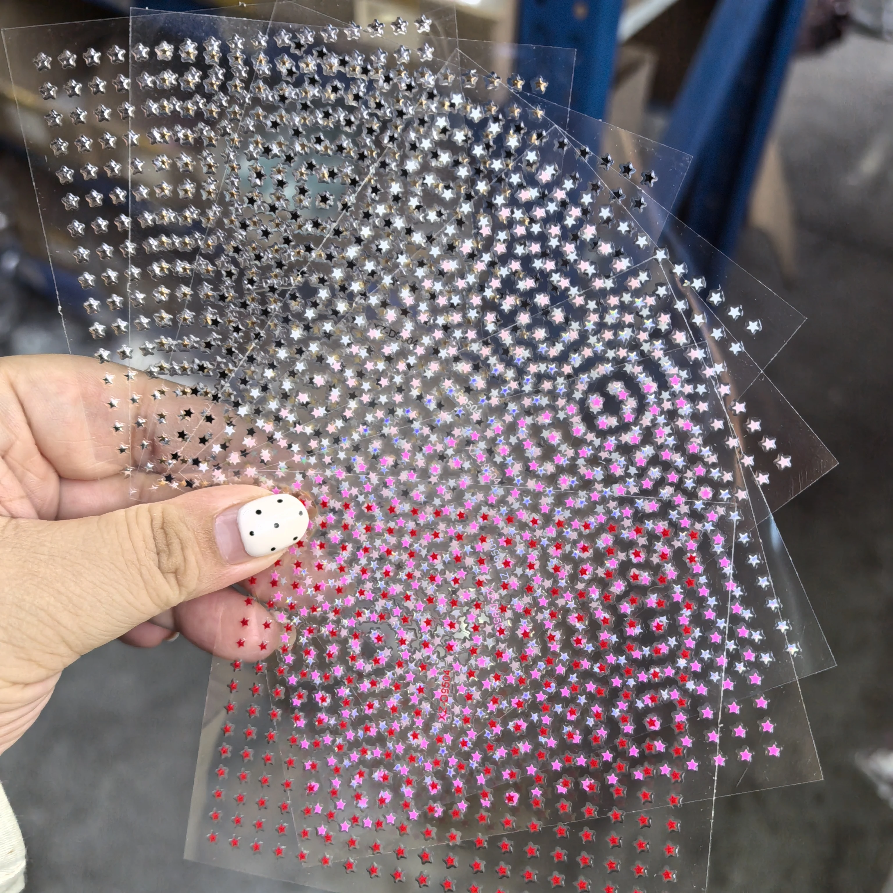 8 قطعة 8-colors نجوم صغيرة ملصقات الأظافر ثلاثية الأبعاد عيد الميلاد ستار ستار الذهب الأحمر الوردي نجمة ذاتية اللصق مسمار الديكور الشارات لوازم #3