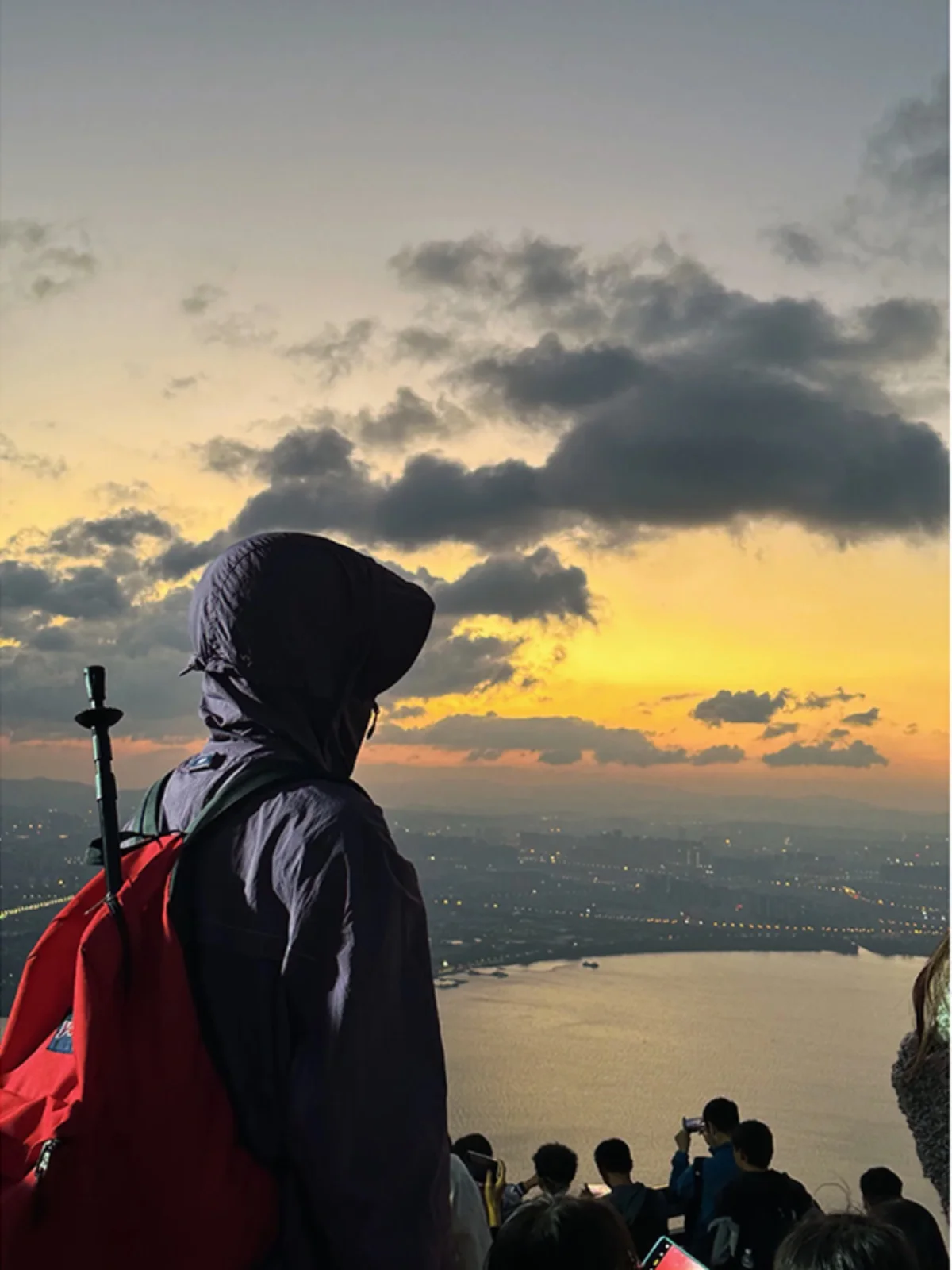 

Фиолетовая мужская летняя куртка из ледяного шелка для активного отдыха с защитой от УФ-излучения, функциональная, модная, свободного кроя, на молнии