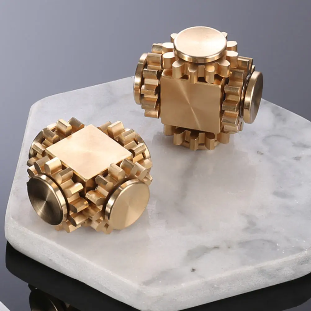 Mini jouet de décompression Portable gyroscopique en laiton, 1 pièce, pour enfants et adultes, jeu de Cube d'engrenage amusant, soulagement du Stress