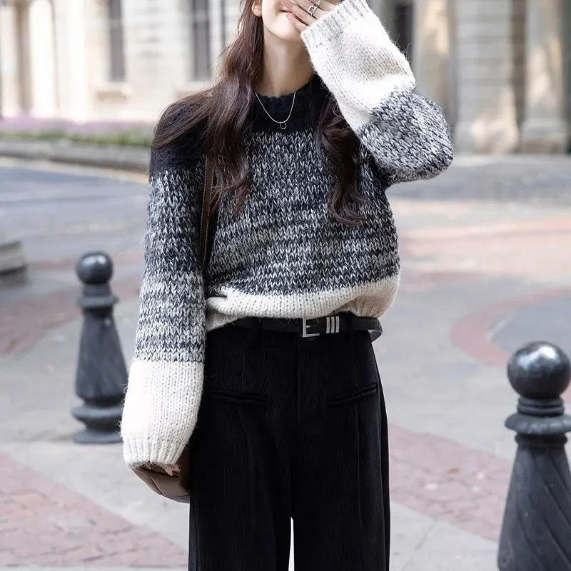 Female Clothing Color Gradient Knitted Jumpers Autumn Winter Casual Round Neck Basic Long Sleeve Vintage Casual Loose Sweaters