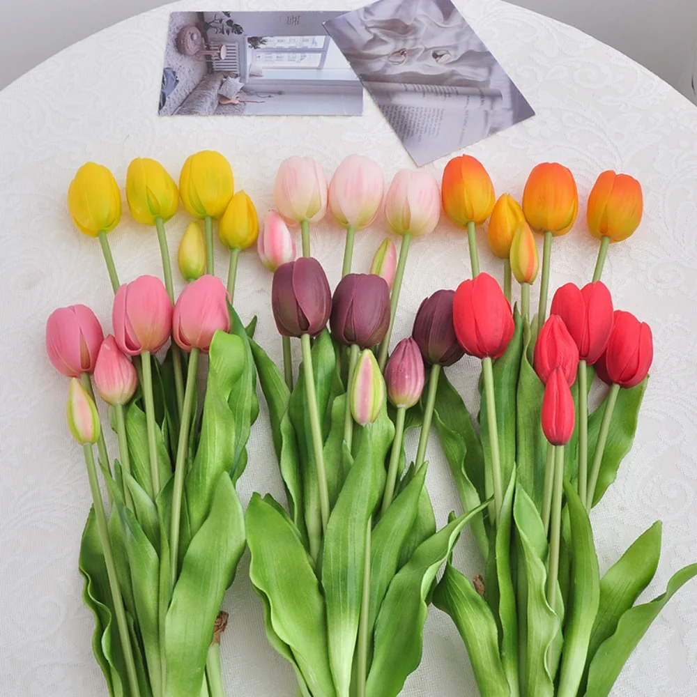 

Tulip Imitation Indoor Home Decoration Artificial Flower Bouquet Hand-Held Flower Soft Plastic Tulip Imitation Flower Bouquet