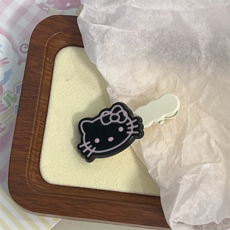 Sanrio Hallo Kitty Y2k Haars pange Mädchen Herz Kawaii Anime Kopf bedeckung süße coole süße Cartoon Haarschmuck Studenten Geschenk für Kinder