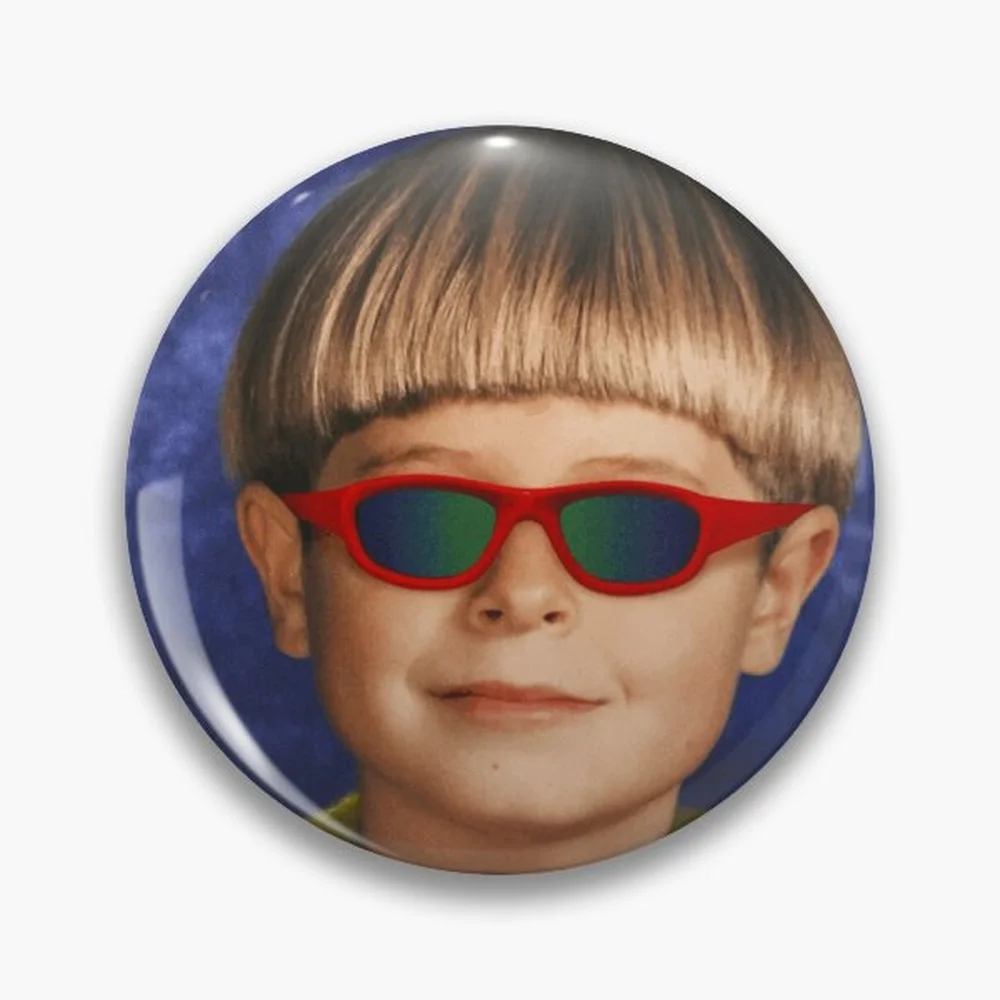 Oliver Tree - Alien Boy Pin Holographic Star Heart Pin Brooches Laminated Button Fashion Accessory