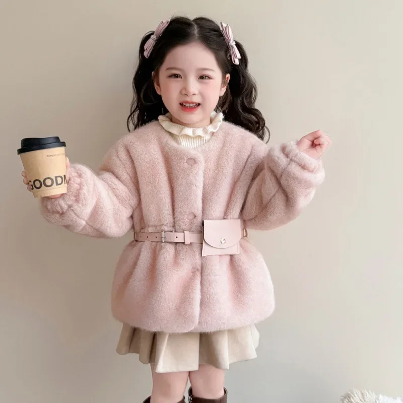 Girls' Velvet Coat Autumn/Winter 2025 New Children's Korean Edition Thick Wool Sweater Baby Stylish Waist Coat