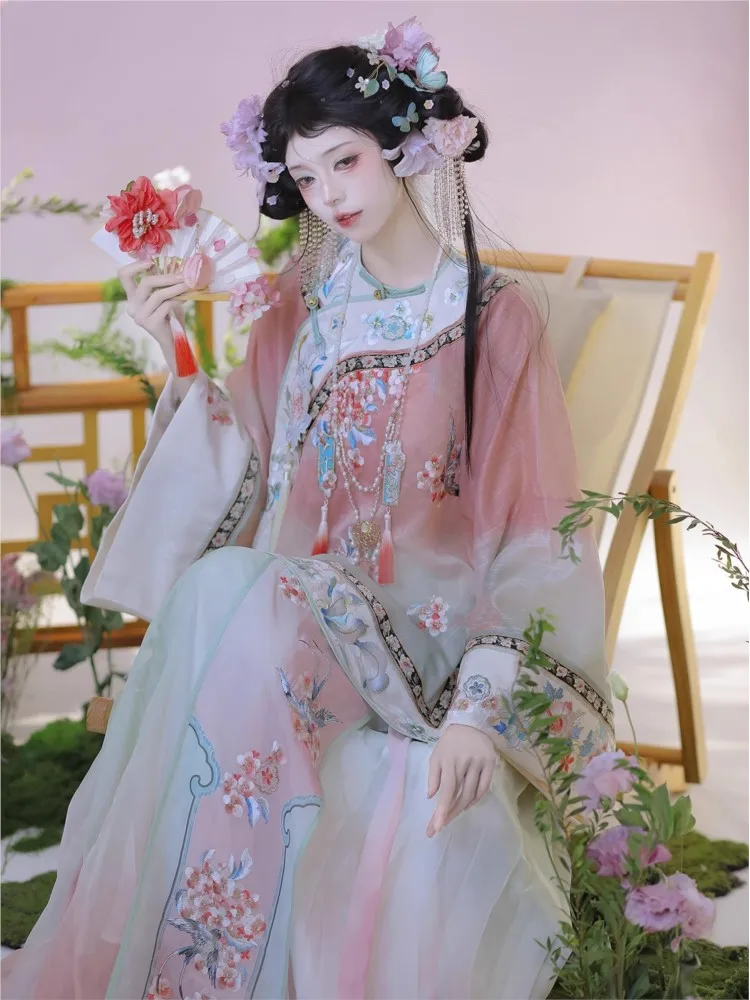 

Hanfu Han women's heavy embroidery gradient print Chinese-style set ancient-style slanted lapel top pleated skirt