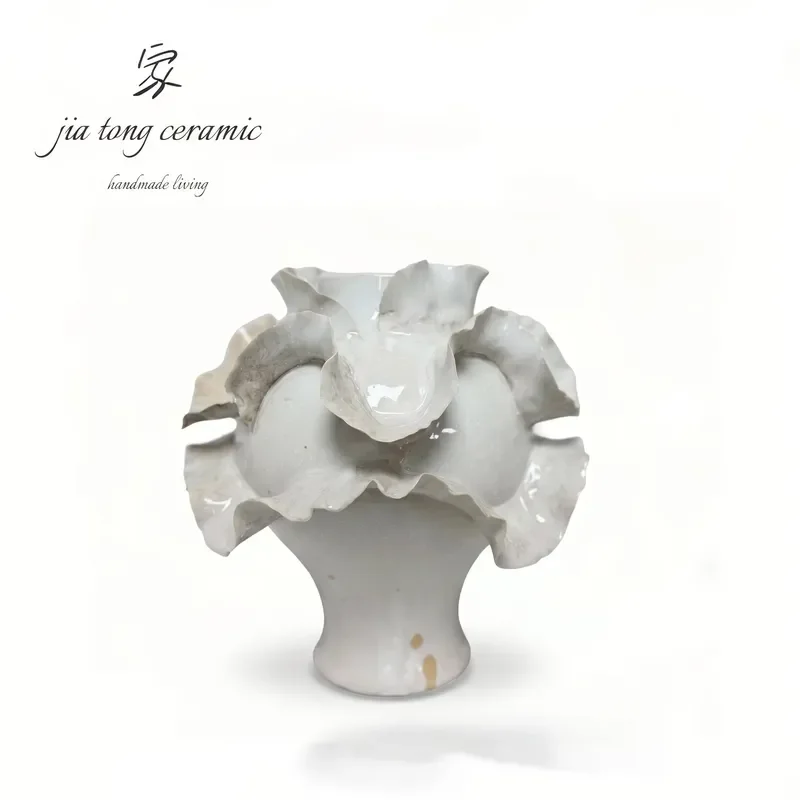 JIATONG Hand - Pinched Ceramic Petal - Shaped Vase, Off - White with Glaze Flow, Modern Art for Soft Decoration Display 1085