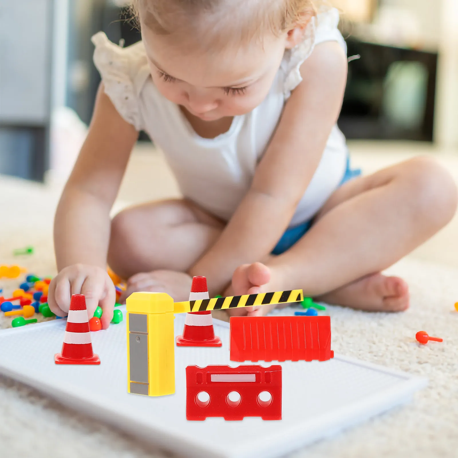 

1Set Mini Traffic Barricade Signs Safe Lightweight Road Block Simulation Scene Kids Educational Plaything for Preschool Learning