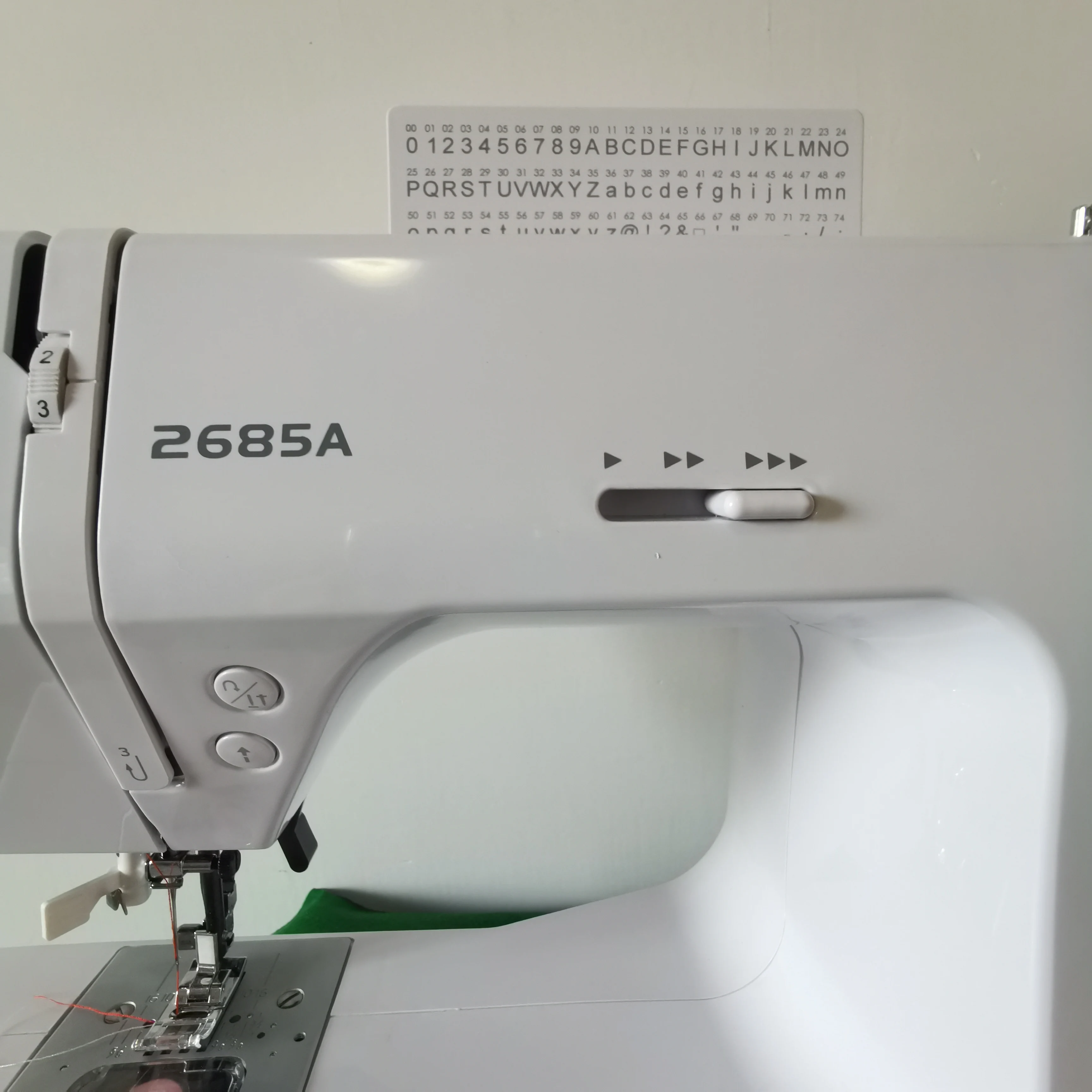 2024 Update Household Multi-Function Sewing Machine,W/ 200 Different Stitches,Can Embroidery Letters,LCD Screen+Speed Adjustor!