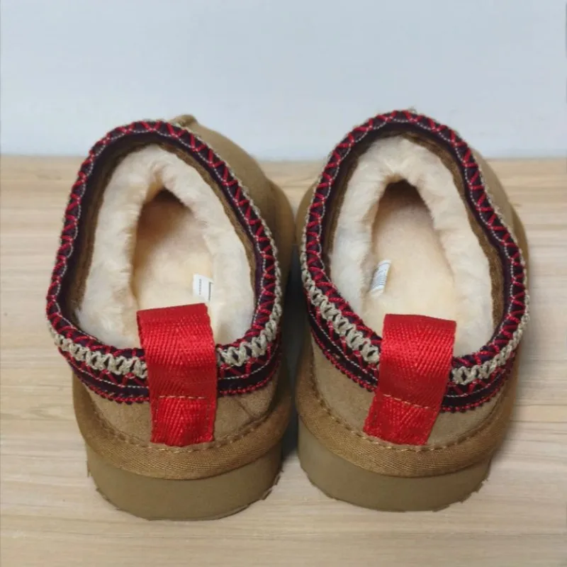 รองเท้าเด็กฤดูหนาว 2026 รุ่นใหม่ รองเท้าบูทหิมะเด็กบุขนหนานุ่ม กันลื่น รองเท้าเด็กหุ้มข้อสั้น รองเท้าผ้าฝ้ายสำหรับหิมะ ไซส์ 21-35