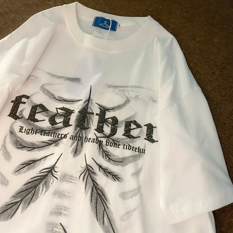 2022 Summer Oversized T-shirt Female Light Featber Skull Bones Print Short Sleeve Streetwear Harajuku Gothic Summer Women Tops