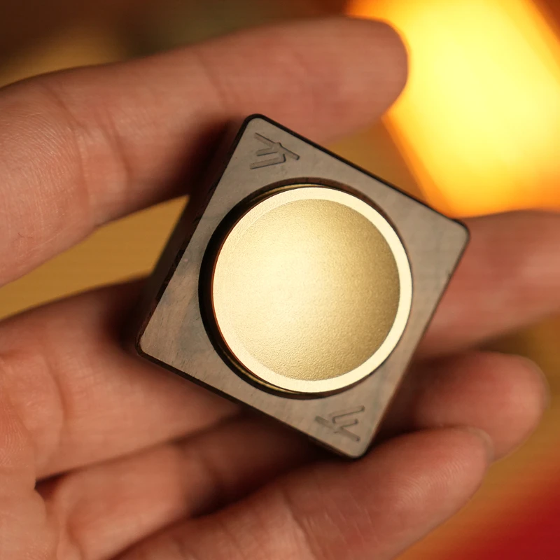 Fangwu EDC Mechanische Gyro Rotor Ratel Munt Vingertop Metaal Zwart Technologie Decompressie Desktop Speelgoed Cadeau