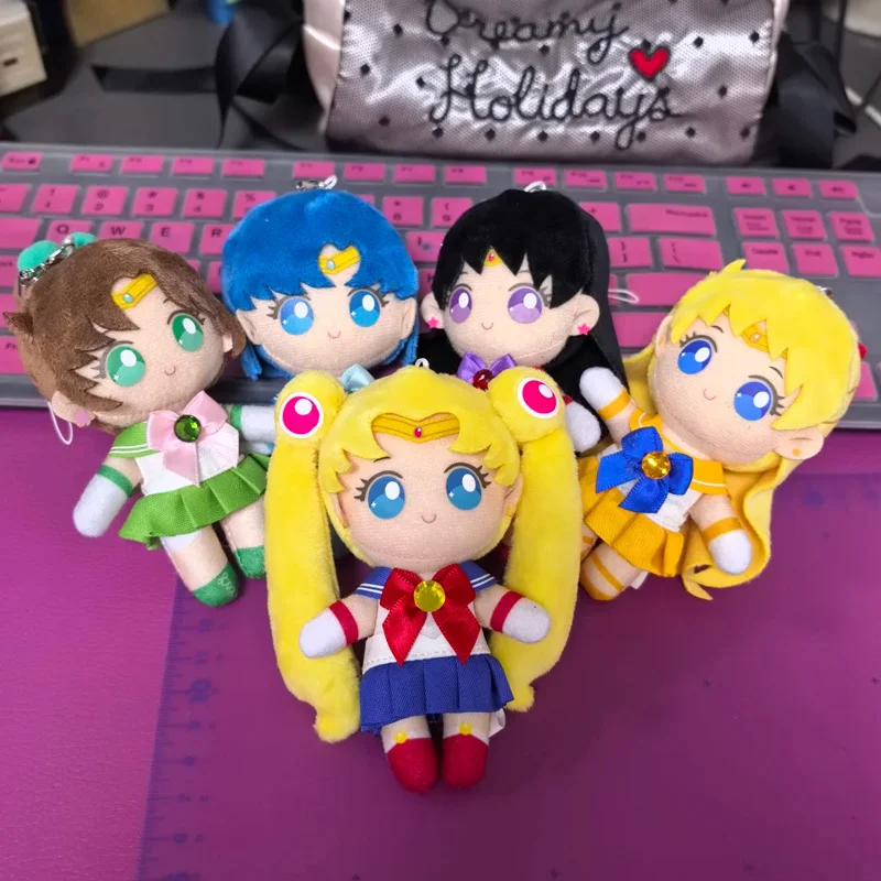 En Stock, Caja Sorpresa Original de Sailor Moon Pretty Guardian, Muñeca Colgante, Figura de Anime Coleccionable, Juguete de Colección, Regalo