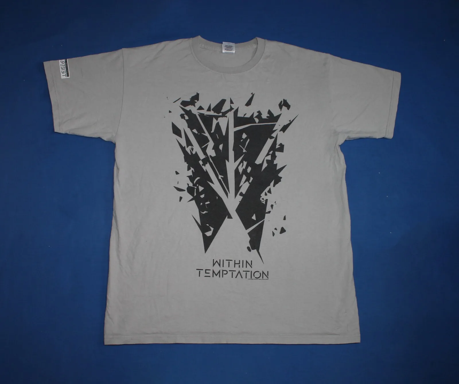 2018 Within Temptation T-Shirt Resist Symphonic Metal Band Shirt Men's Tee Large
