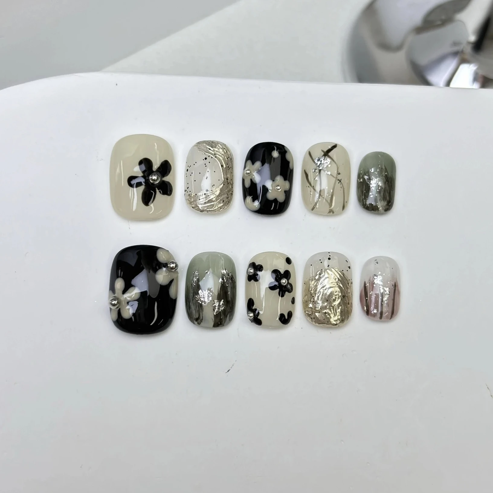 

10Pcs Flower Pattern Handmade Press on Nails Fake Nails Wearable Stick-on Nails False Nail 네일팁 Накладные Ногти Uñas Postizas