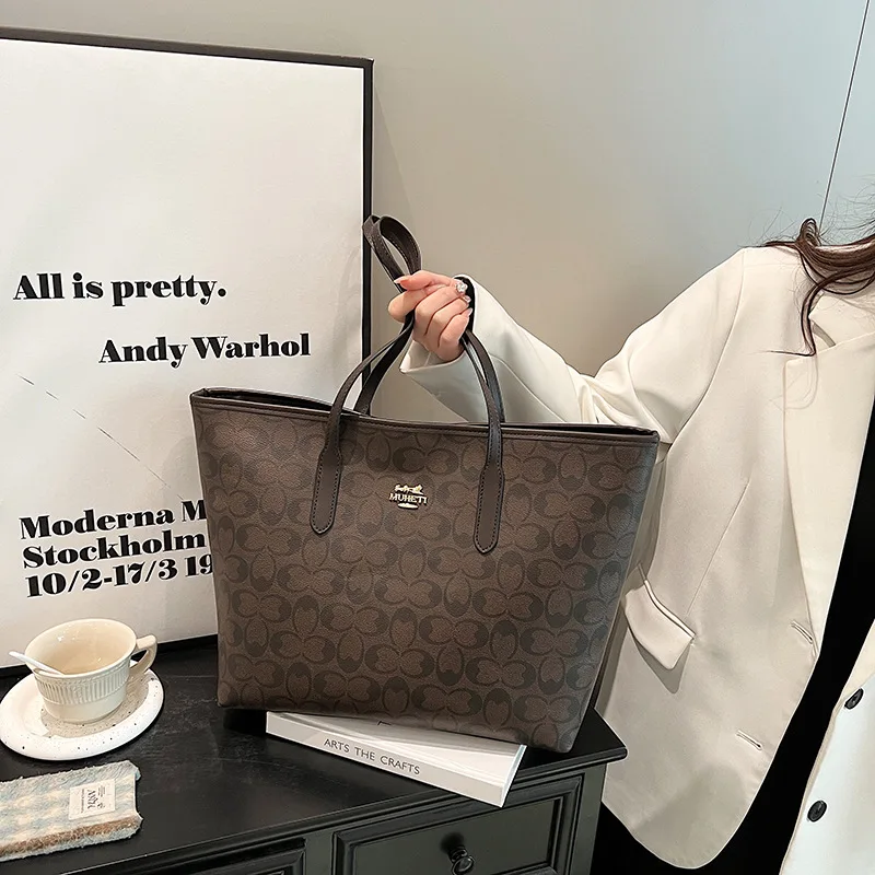 

Large-capacity women's fashionable single-shoulder bucket bag with stylish print for daily use tote bag - large bag