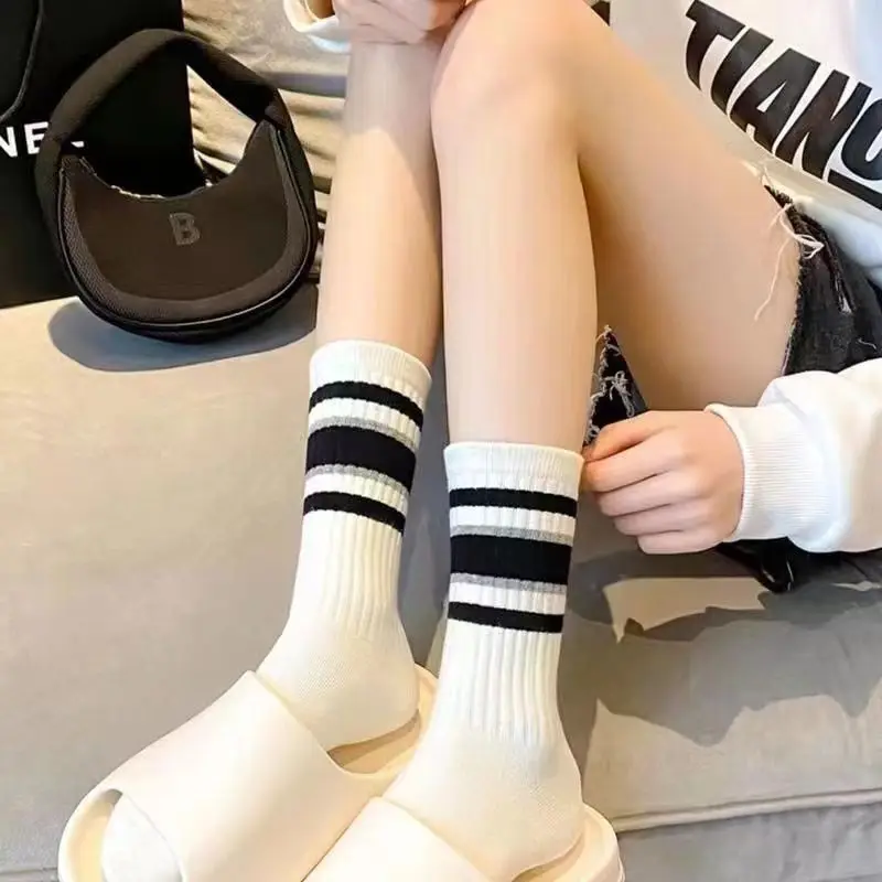 5 Pairs Women\'s Socks Cute Harajuku Warm Sock Simple Colorful Striped Short Socks Fashion Spring Autumn Women\'s Mid Length Socks