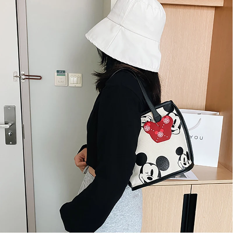 MINISO Disney Serie Cartoon Cute Mickey Canvas Bag Women\'s Fashion Shoulder Bag Leisure Handbag Printed Canvas Bucket Bag