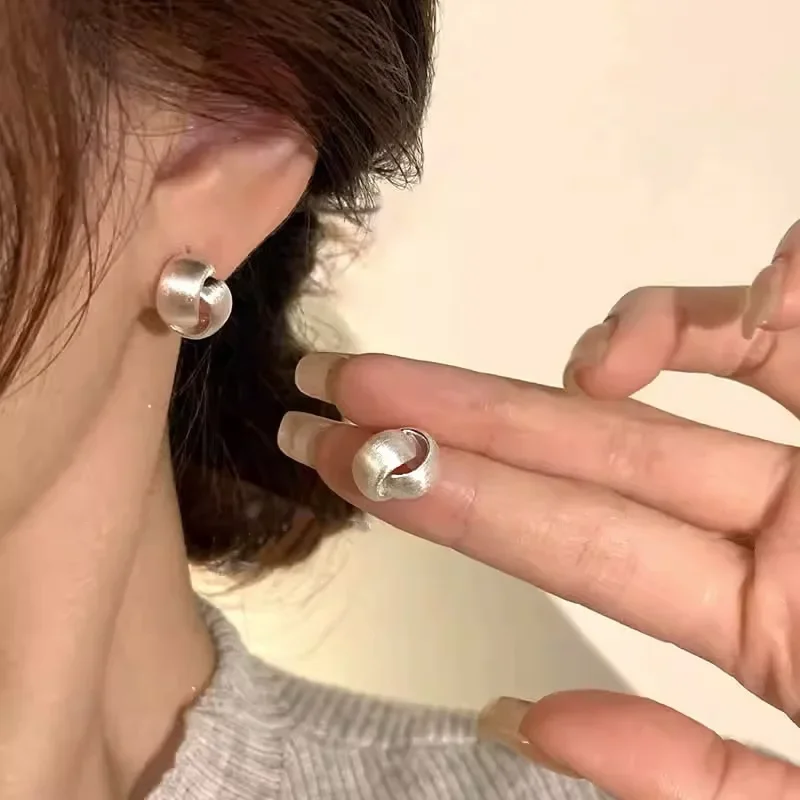 

Real 925 Sterling Silver Wire Drawn Metal Interlocking Stud Earrings for Women Fine Jewelry Minimalist Accessories