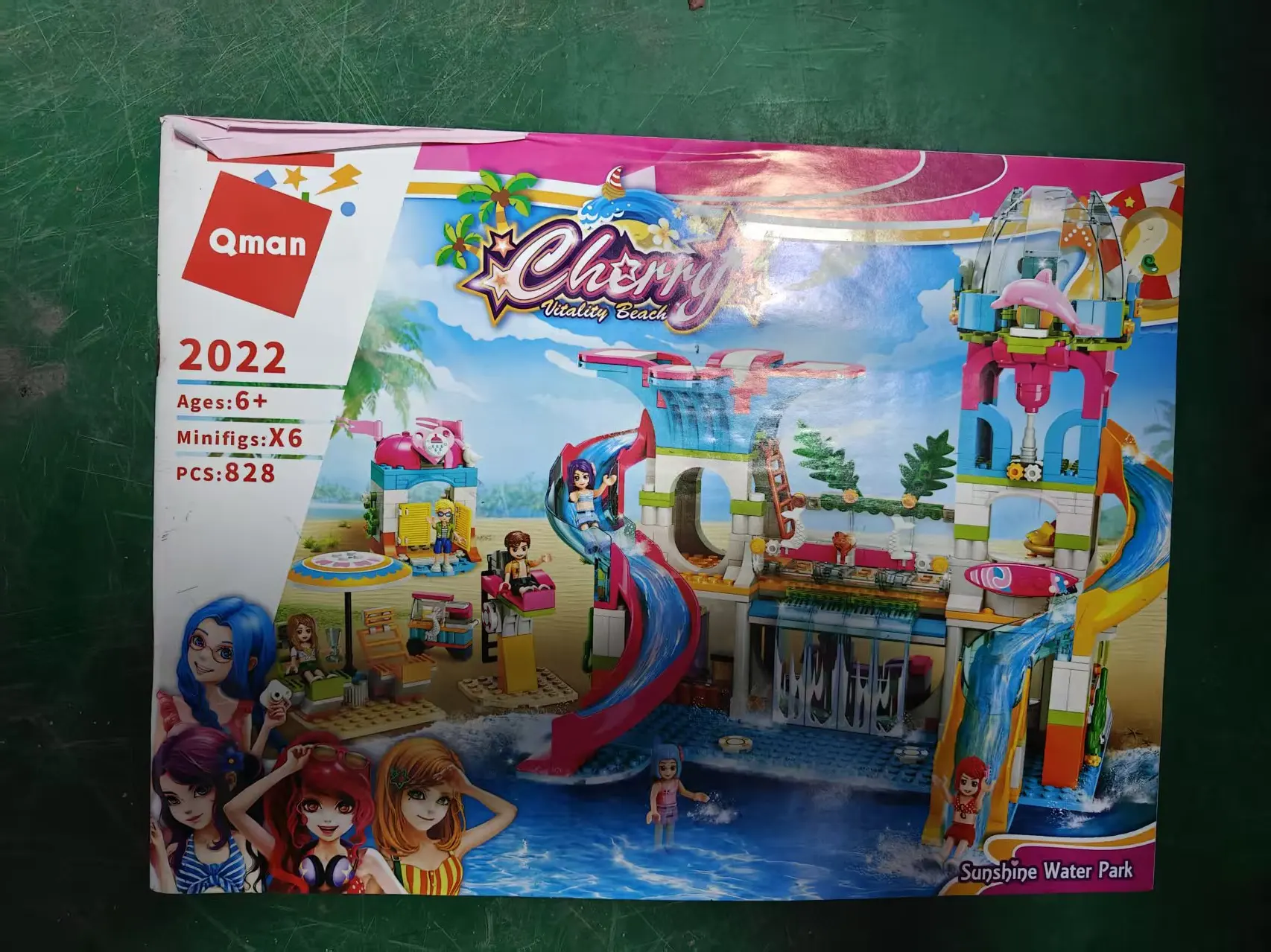 828 pcs Shirley Active Beach: Sunshine Water Park (Cherry) 2022 the Girls Series Building Block Assembling Bricks For kit
