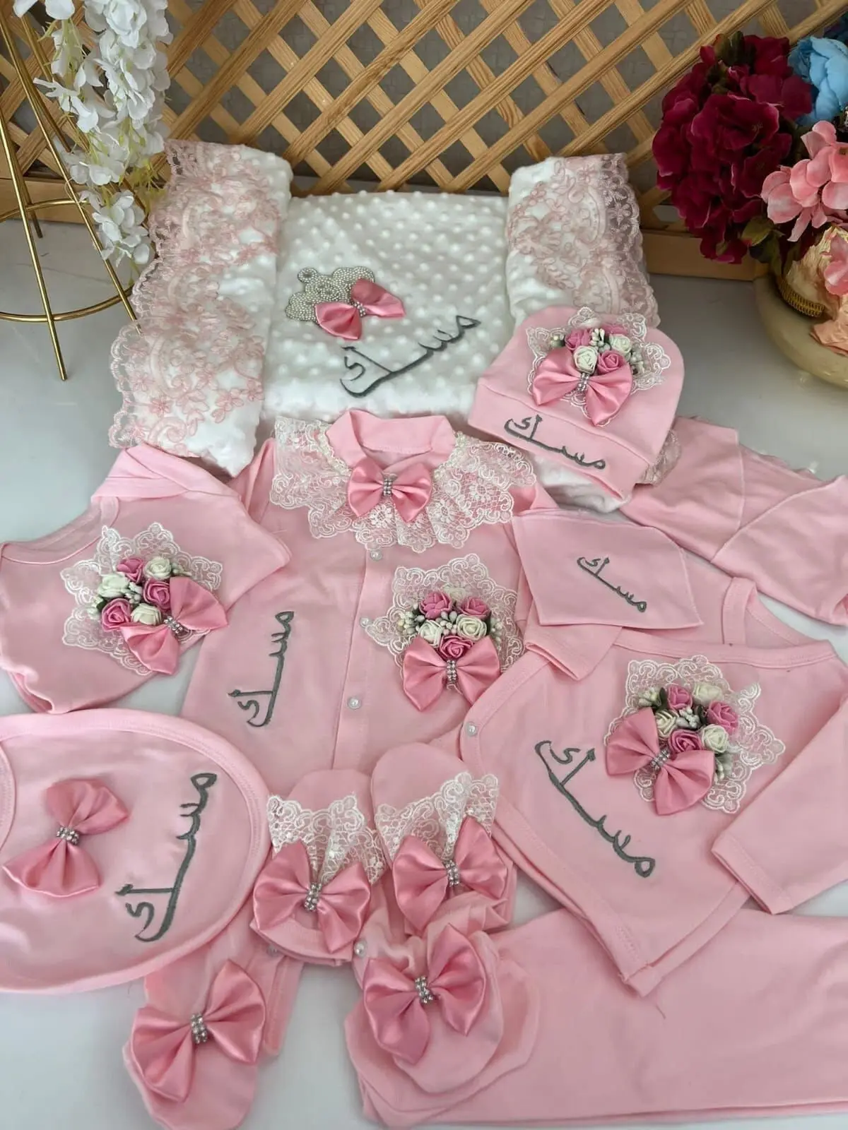 

Personalized Name Baby Coming Home Outfit Angle Wing Infant Cotton Romper Onesie Blanket Pregnancy Embroidery Laurel Tree Gift