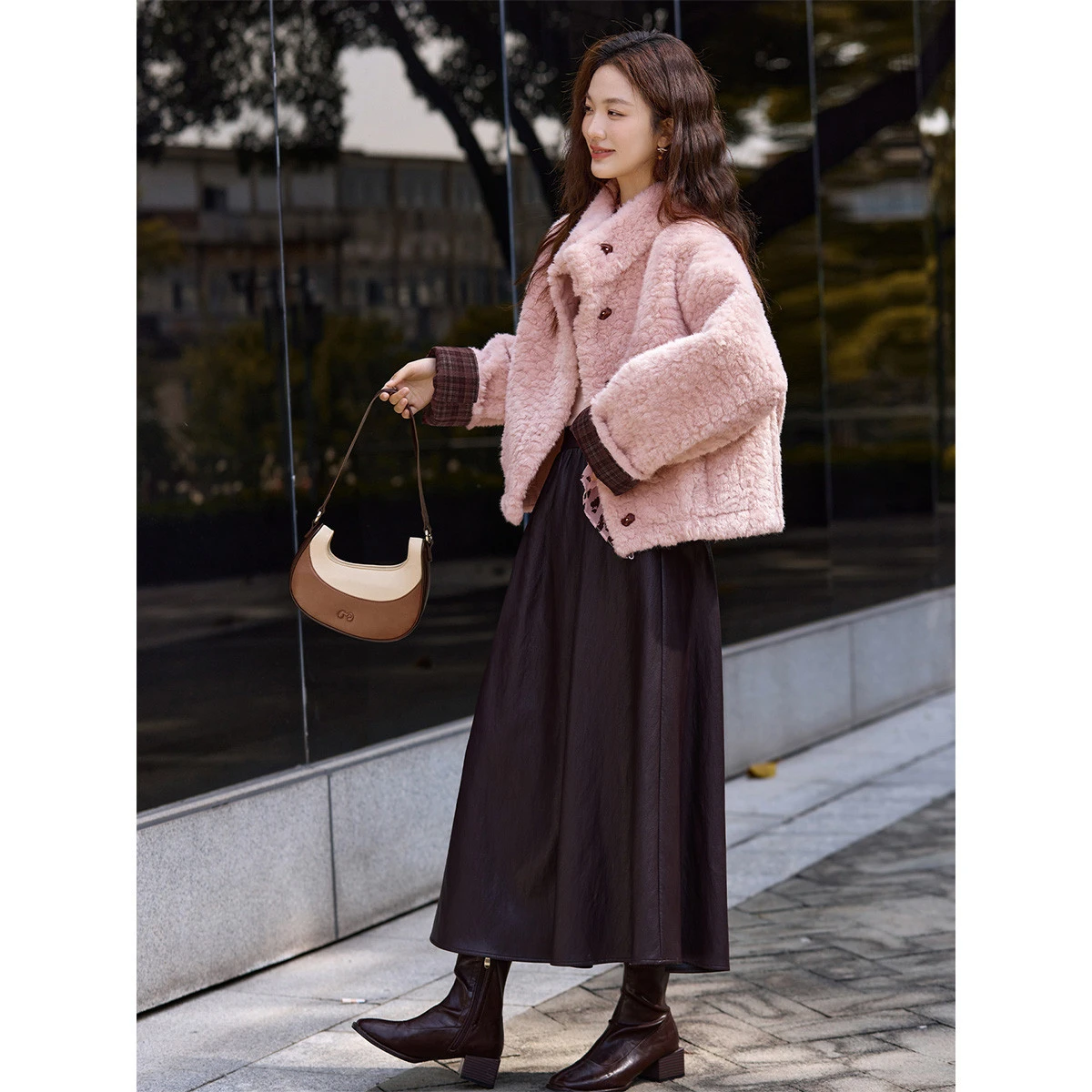 VIMLY Kunstpelzjacke für Damen, 2025, Winter, süß, Stehkragen, Spleiß, kariert, Kunstpelzmantel, lockere Passform, dicke Damenbekleidung 30585