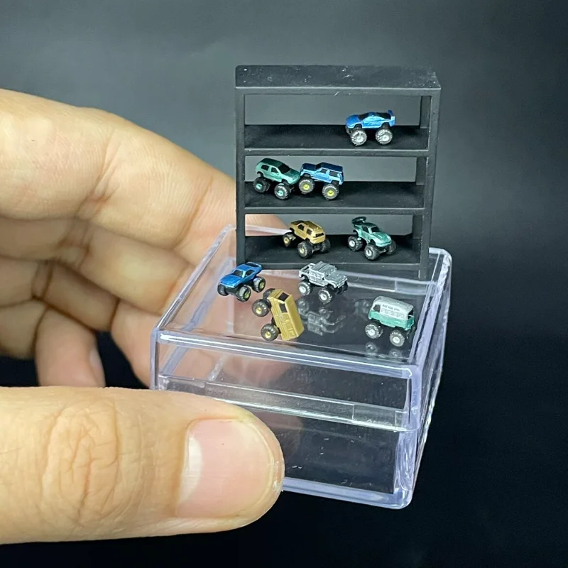New Product 1: 64 Frame And 1:10 Scale Large Foot Car Miniature Resin Model Scene Photography Ornament Festival Toy Gift view 2