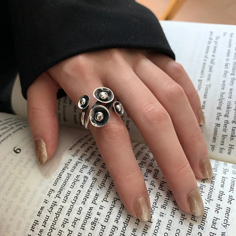 Horn Flower Ethnic Twisted Stripe Ring Vintage Fashion Simple Opening Adjustable Women\'s Ring Jewelry