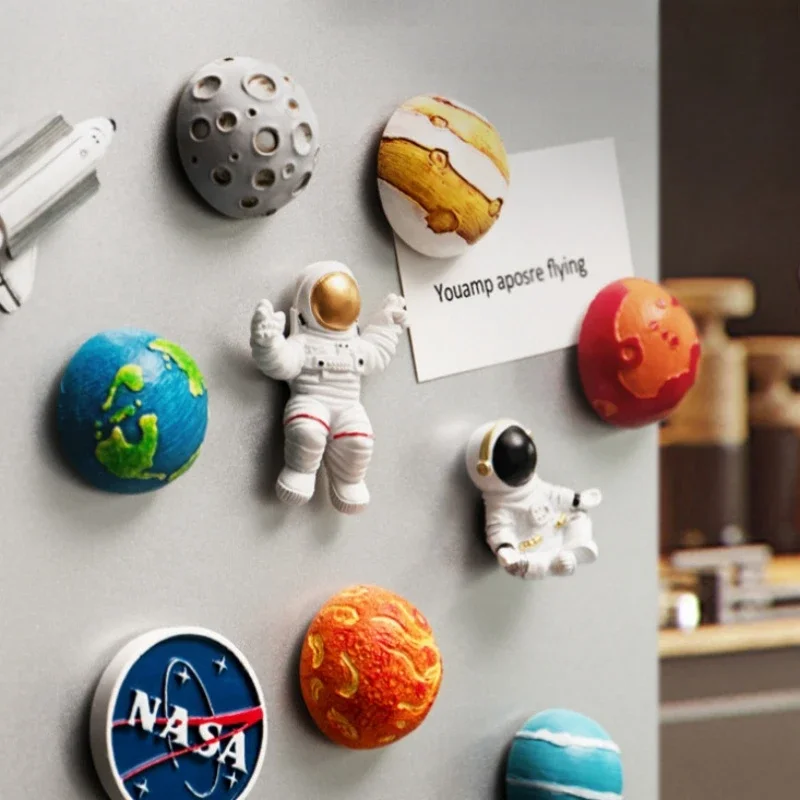 Astronaut Refrigerator Magnet Sticker Universe Space Resin Paster Message Board Home Decor Ornaments 3D Fridge Magnetic Stickers