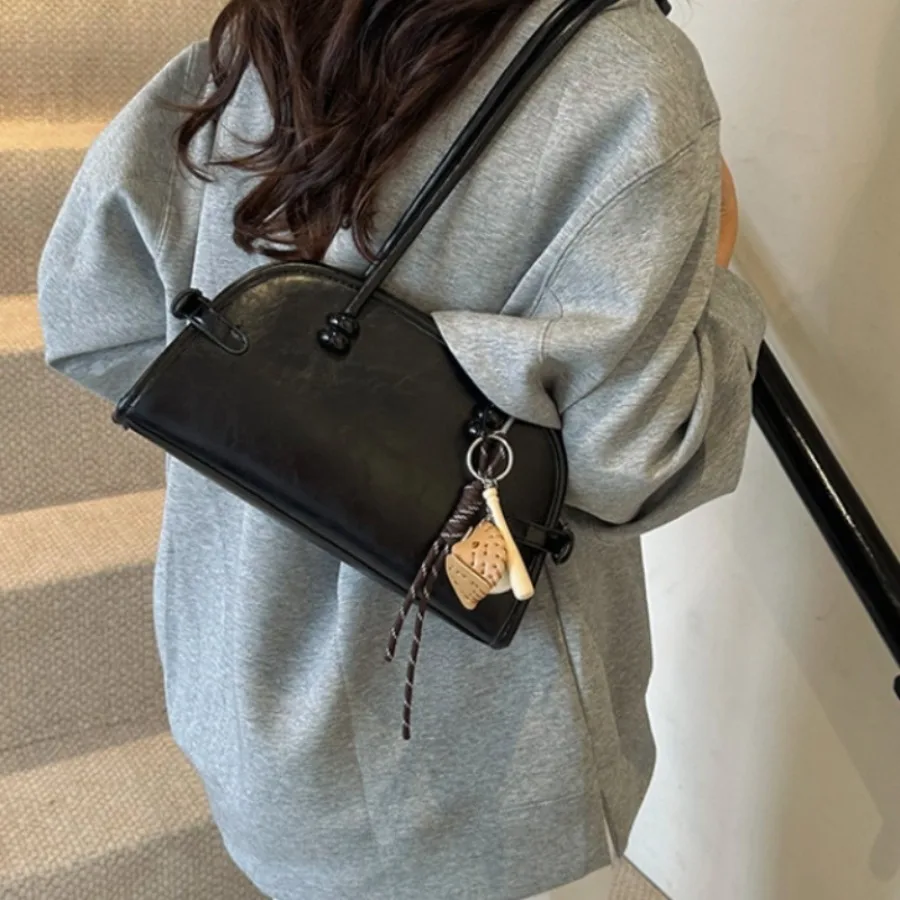 

New fashion senior sense Boston bowling bag armpit bag fashion handbag foreign fashion exquisite single shoulder armpit bags