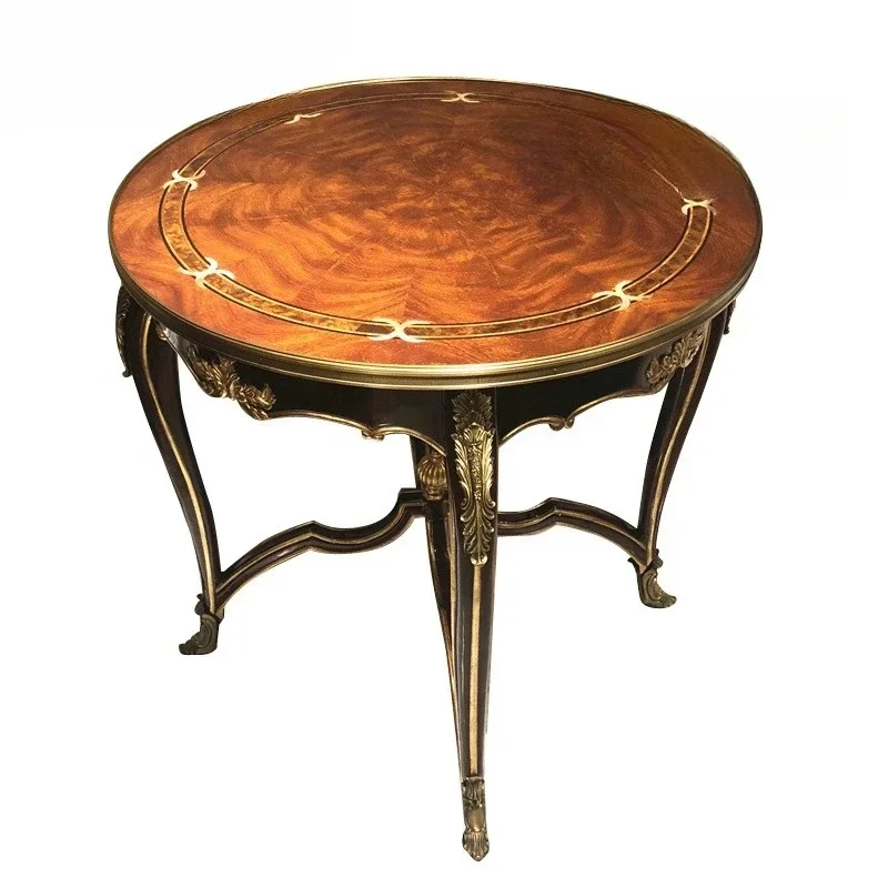 

Угловая вилла в европейском стиле, классический край из массива дерева, небольшой столик с торцевым видом, латунный резной круглый стол