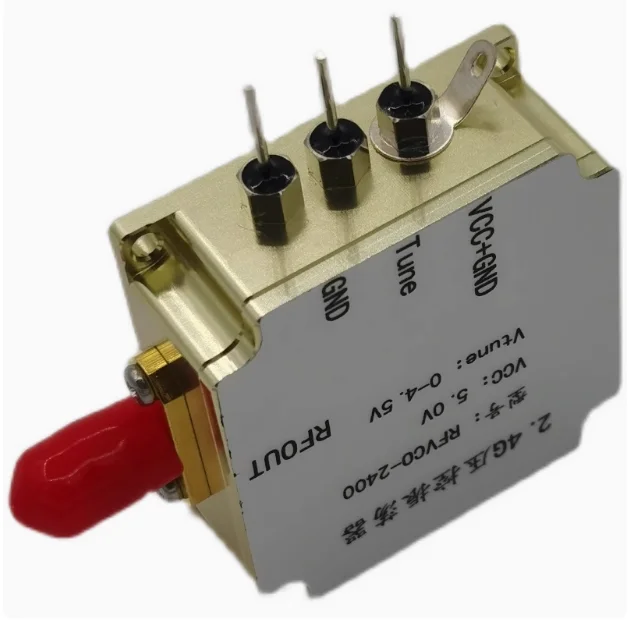 Генератор с управлением по напряжению 2,4G Радиочастотный микроволновый модуль Источник сигнала подметания частоты VCO, Источник сигнала с управлением по напряжению