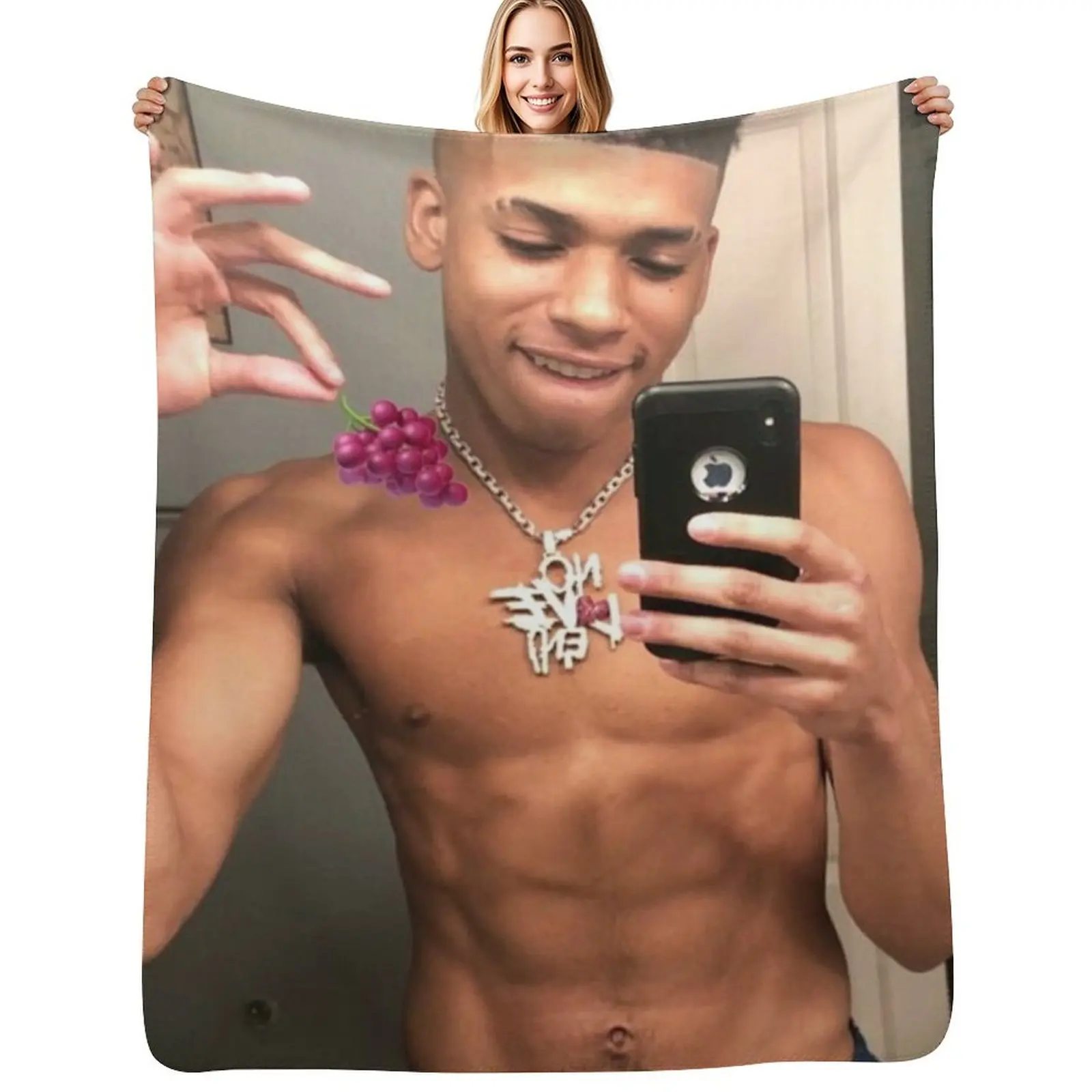 

NLE Choppa Throw Blanket Luxurious Soft Fuzzy Blanket for Sofa Bed