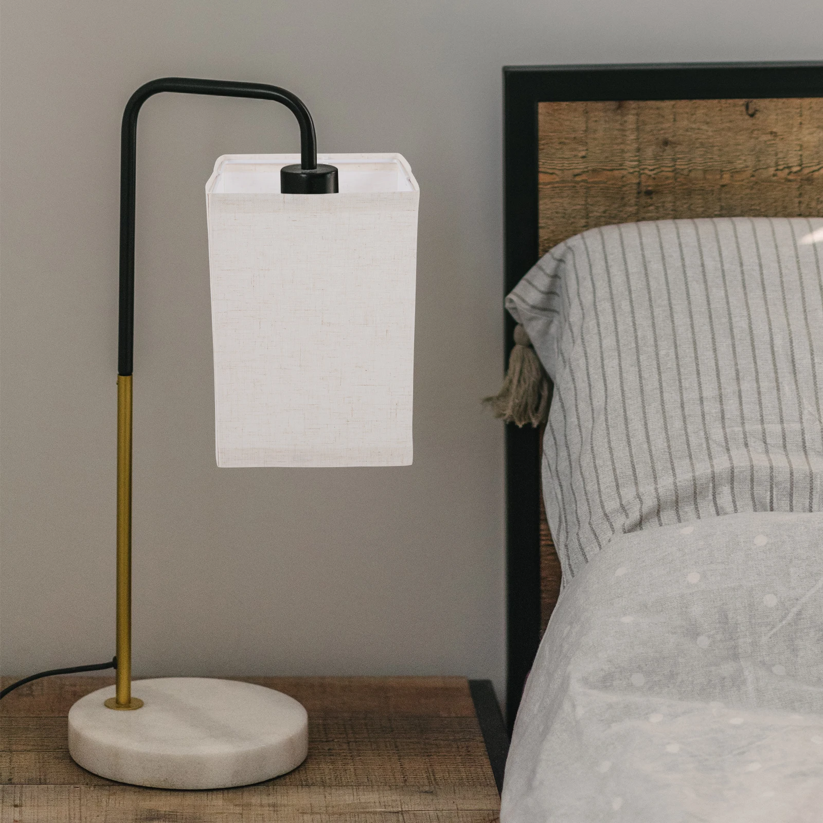 

Cloth Lampshade Metal Fabric Replacement Square Table Lamp Shade E27 Soft Light Cover Decorative Lamp Accessory for Bedroom