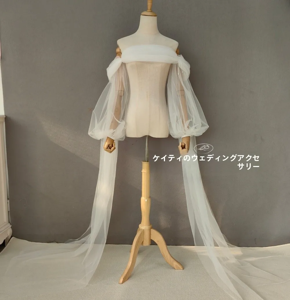 夢のようなウェディングドレスアクセサリー-新しいヴィンテージロングスタイルチュールノースリーブブライダルガウン-マッチングメイクアップスタジオショルダーショール