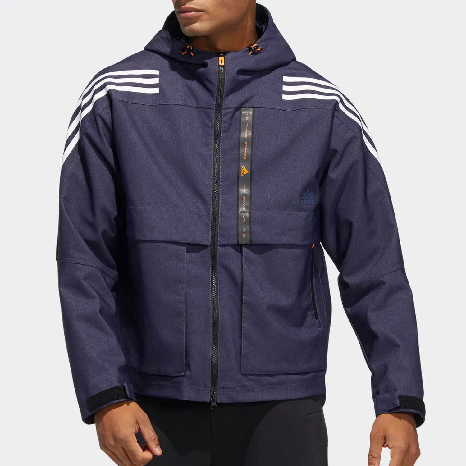 

Оригинальная мужская свободная удобная куртка с капюшоном Adidas нового сезона HE9905