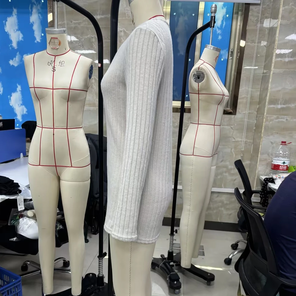 سترة نسائية أنيقة مضلعة بأزرار متماسكة عصرية كاجوال بلون سادة ورقبة على شكل V وأكمام طويلة وقمصان فضفاضة #4