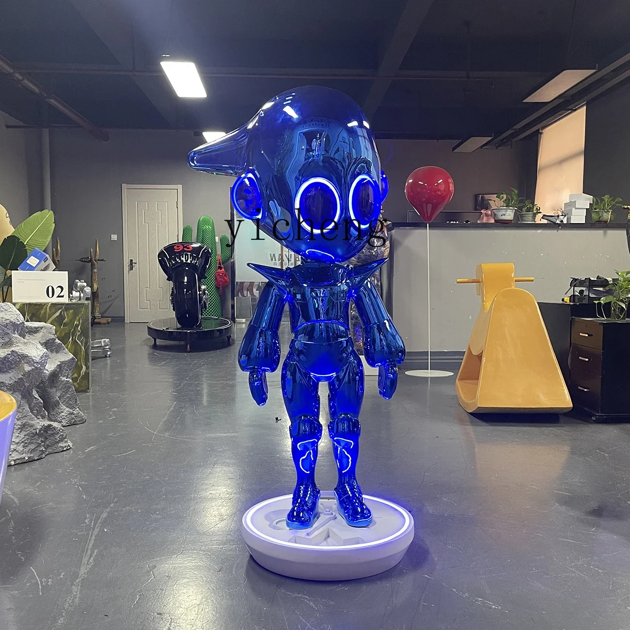 YFY  technology sense alien doll doll floor-to-ceiling large ornament robot shop entrance decorative character sculpture