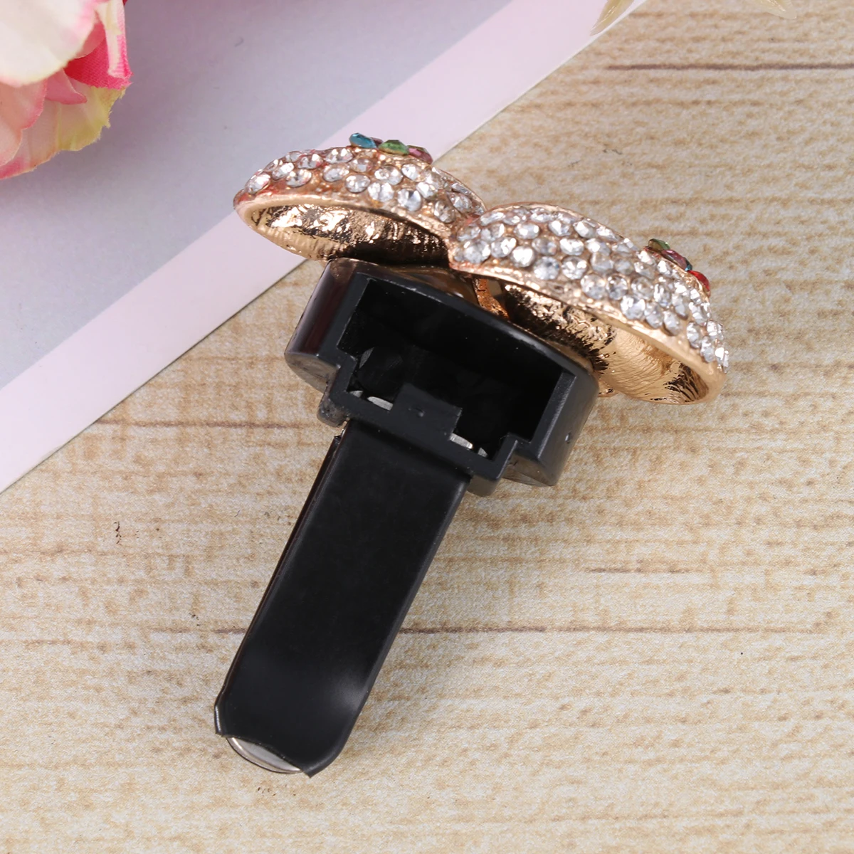 

Car Perfume Clip Aromatherapy Diffuser Vent Charms Relaxing Mushroom Shape Rhinestone Decor Air Purifier Clips for Car Office