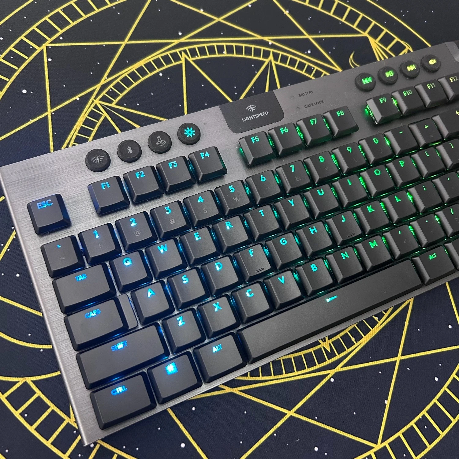 New DIY backlight replacement keycaps suitable for Logitech G915\ G913\ G813\ TKL series mechanical gaming keyboards