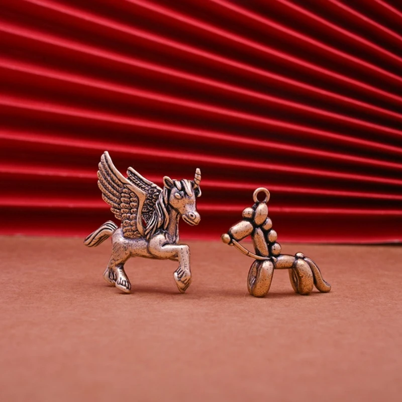 

Exquisite Brass Year of the Horse Statue, Premium Home Decorative Tea Pet Table Ornament for Tea Lovers & Figurine Collectors