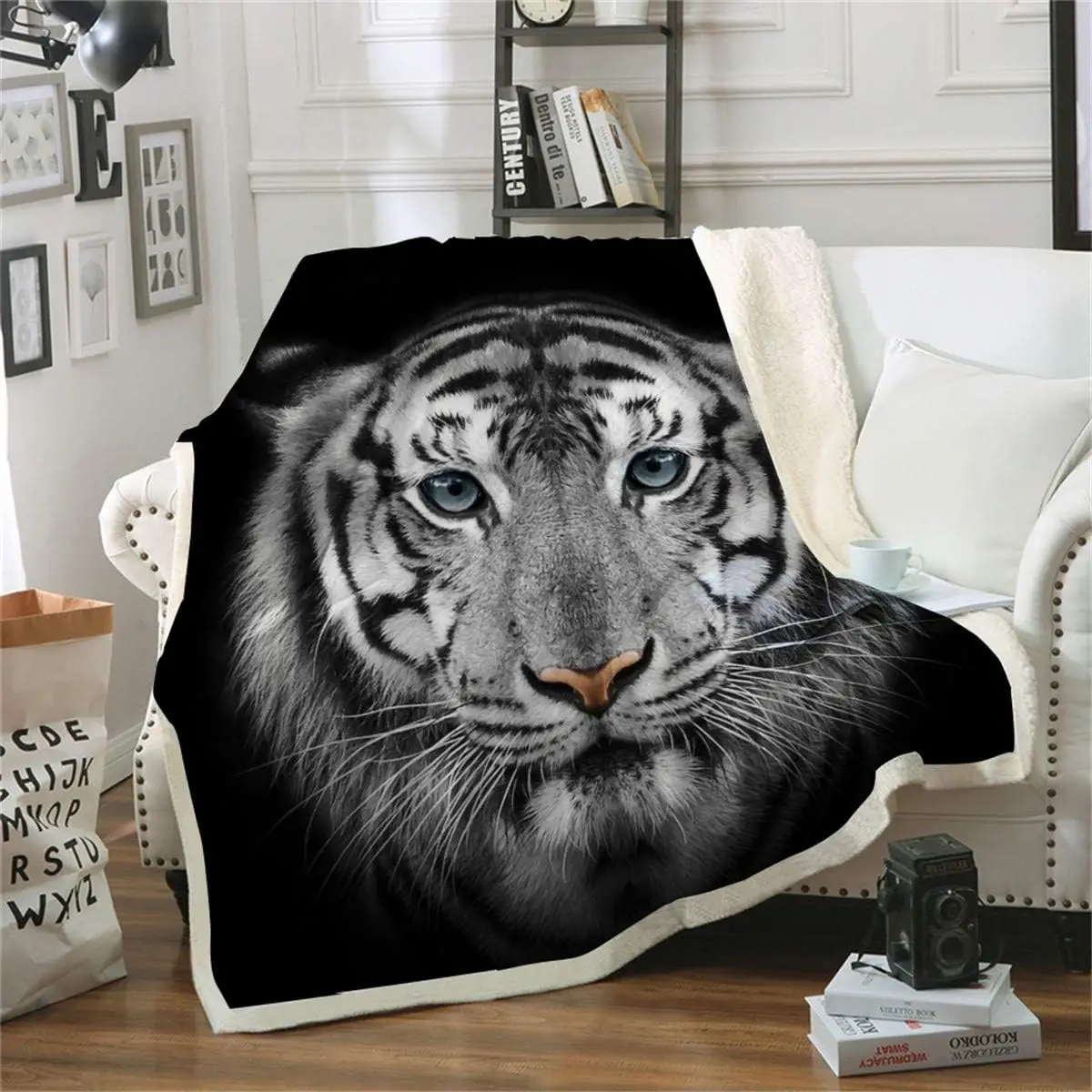 

Tiger Printed Fleece Throw Blanket for Adult Children,Animal Design Bed Blanket,Soft Warm Microfiber Bedding for Bed Couch